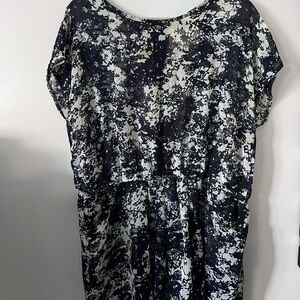 Elegant Navy and White Women's Tunic